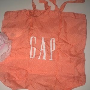 GAP foldable beach 🏖 or shopping 🛒 tote